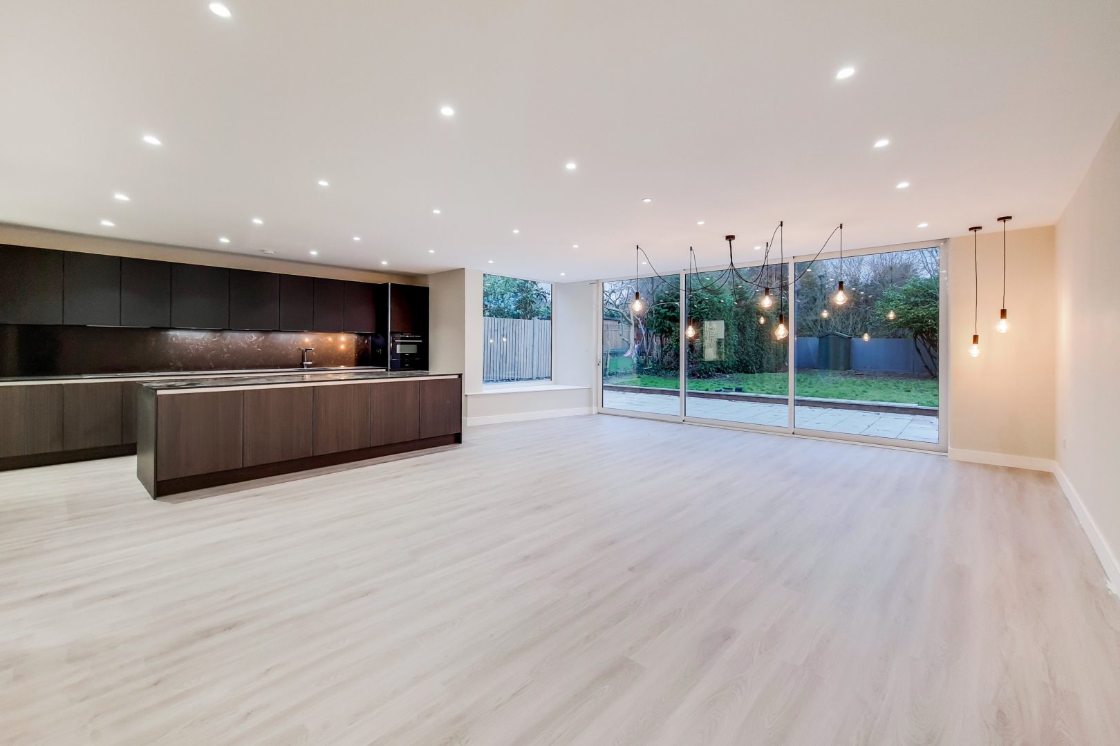 1 Kitchen Reception 3